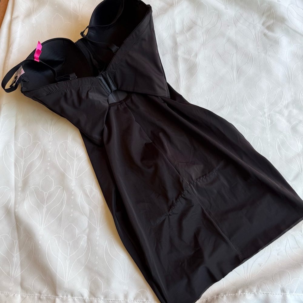 Maidenform Black Firm Control Slip - Picture 9 of 11